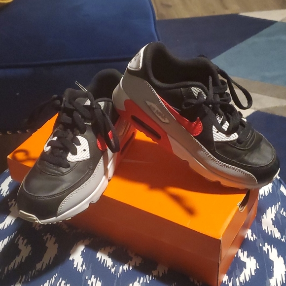 nike air max youth size 3